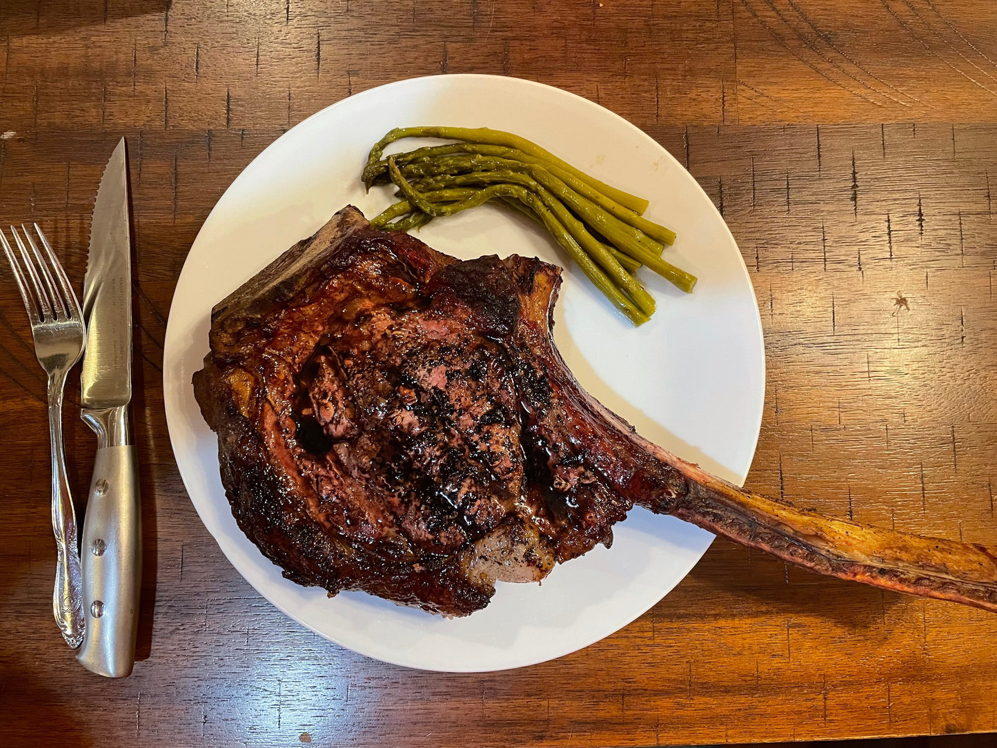 Tomahawk Ribeye Steak